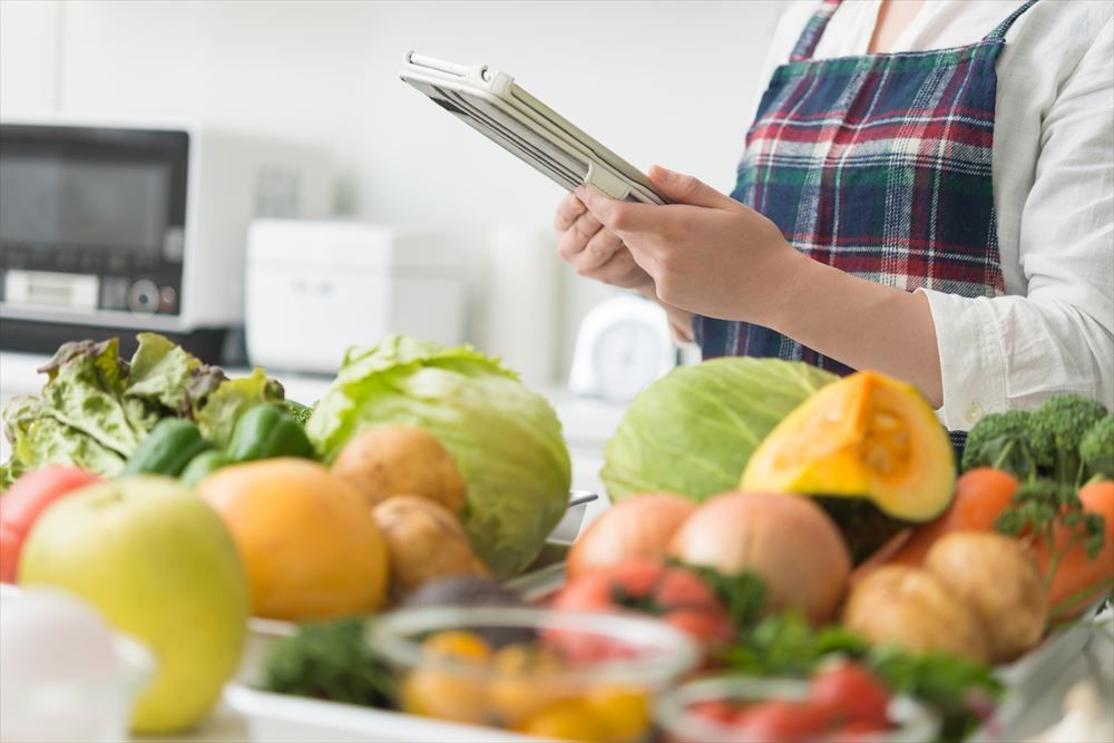 pixta_14381783_M_R1000